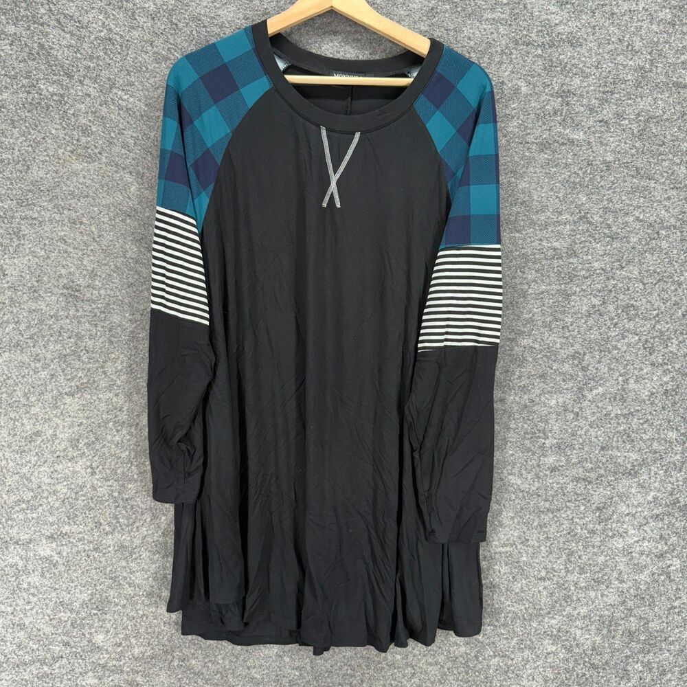 Monnuro Tunic Top Women 1X Plus Black Plaid Long Sleeve Rayon Crew Neck Casual